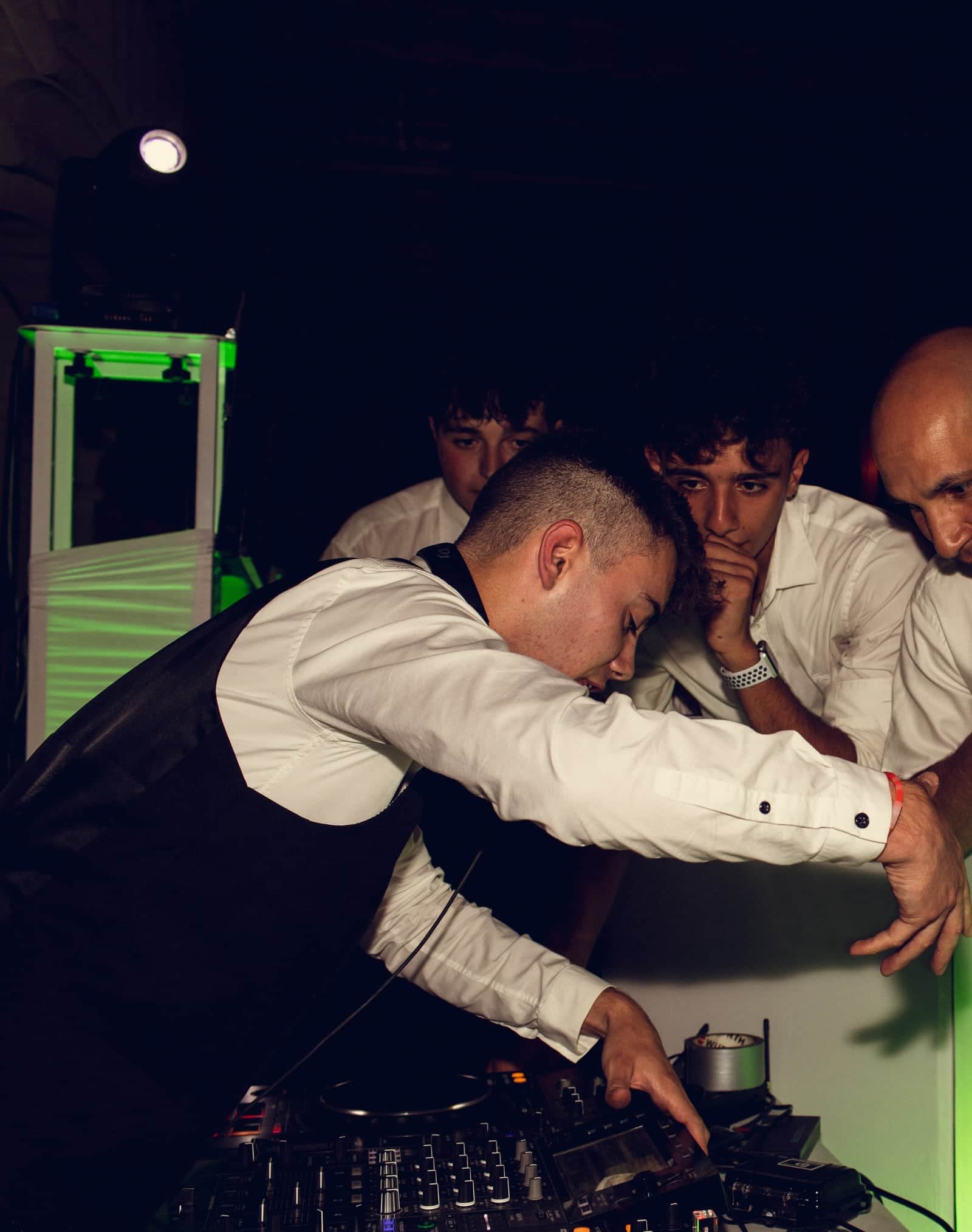 DJ en régie de gala — soirée étudiante Deelight Evolution